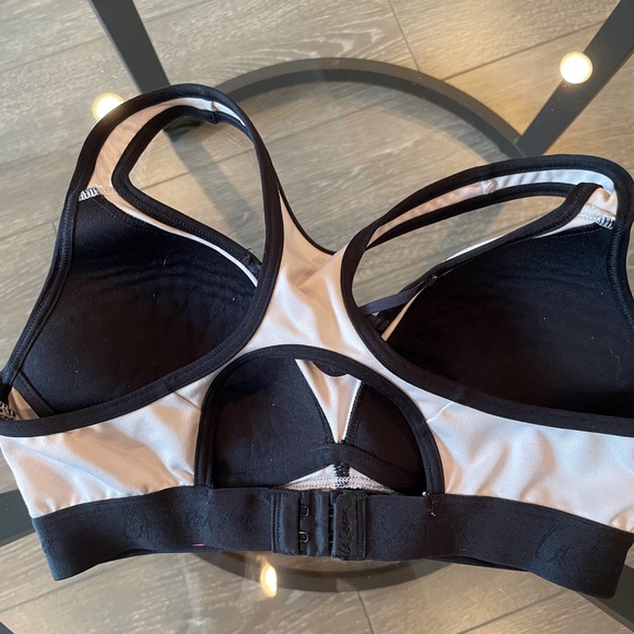 LaSenza Sports Bra Light Pink XS - Picture 2 of 3